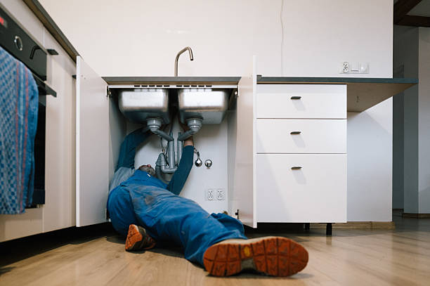 Professional Drain Cleaning technician working in Rochelle Park, NJ